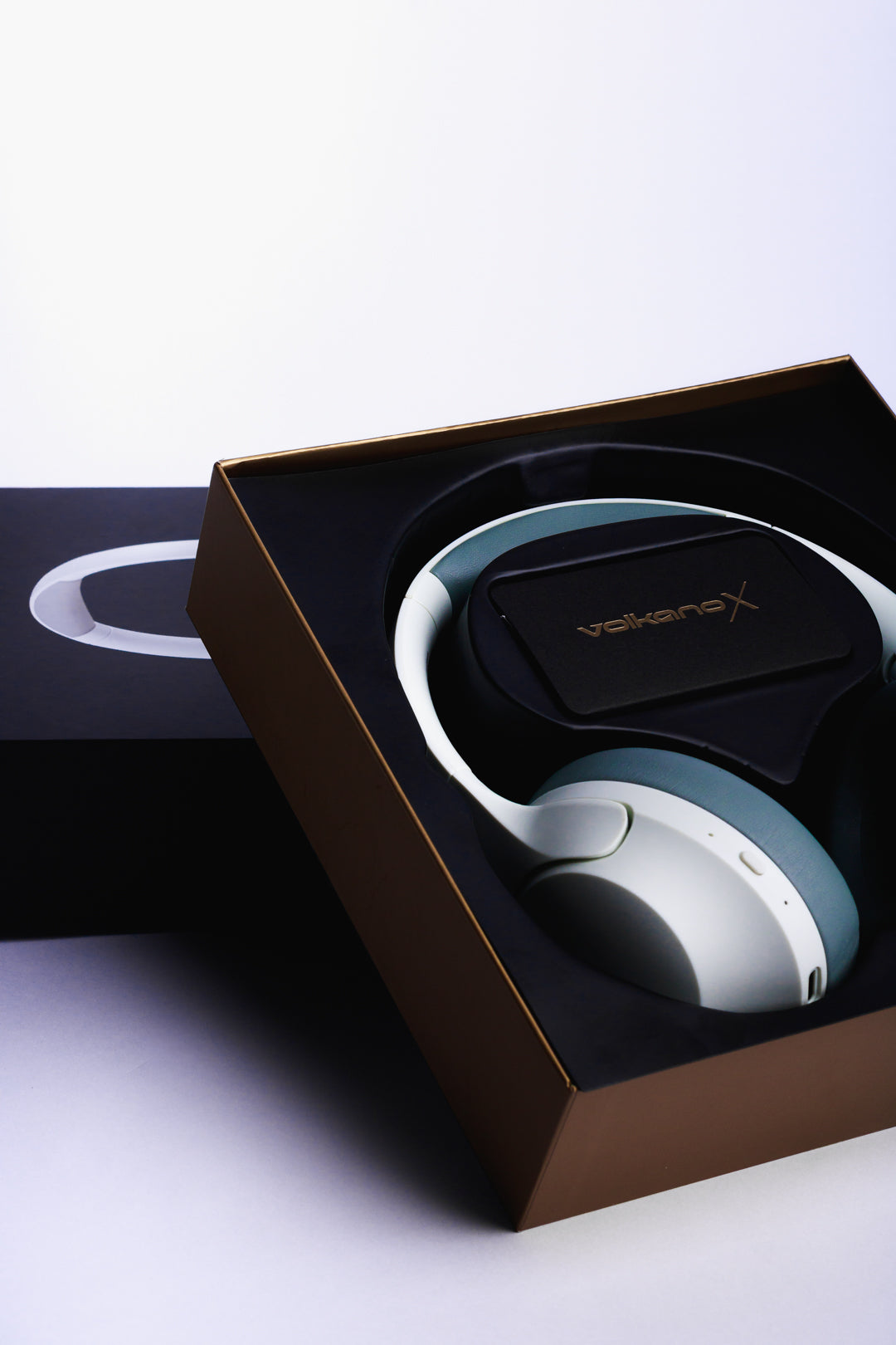 VolkanoX Bluetooth Over-Ear Headphones with ANC – Green